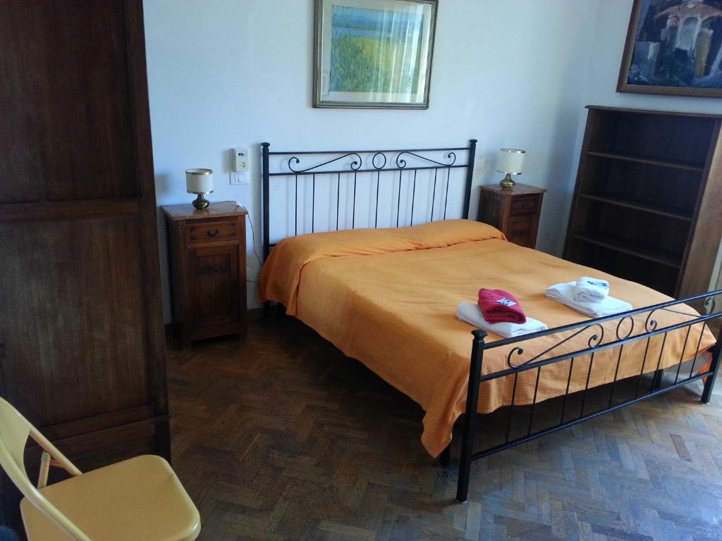 A Due Passi Dal Centro Bed And Breakfast Pisa Ruang foto